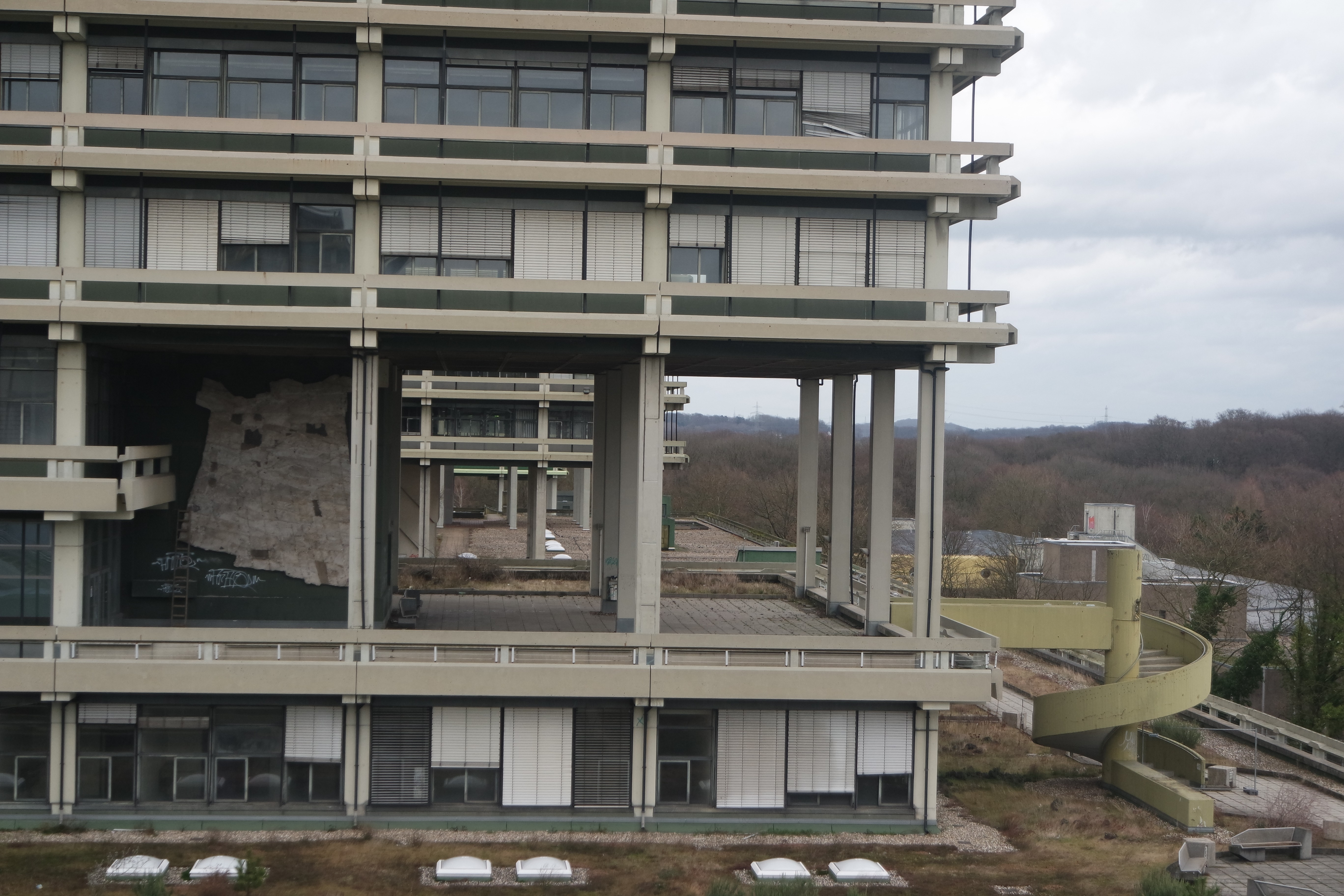 Kaputte Gebäude auf dem Campus Bochum